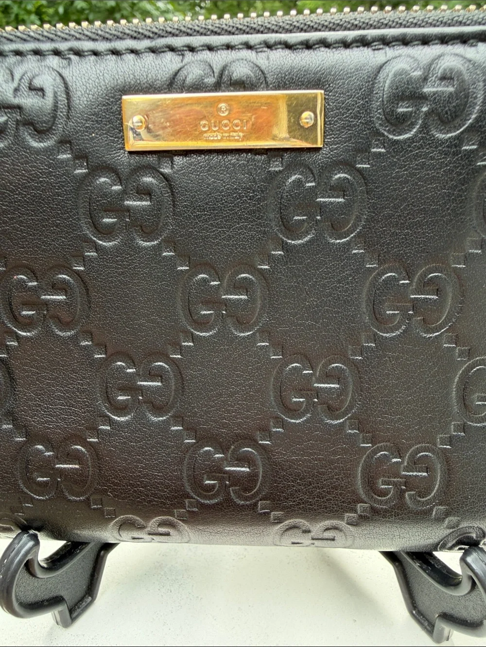 Gucci Black Embossed GG Leather Zip Wallet with Gold Plaque BEAUTIFUL